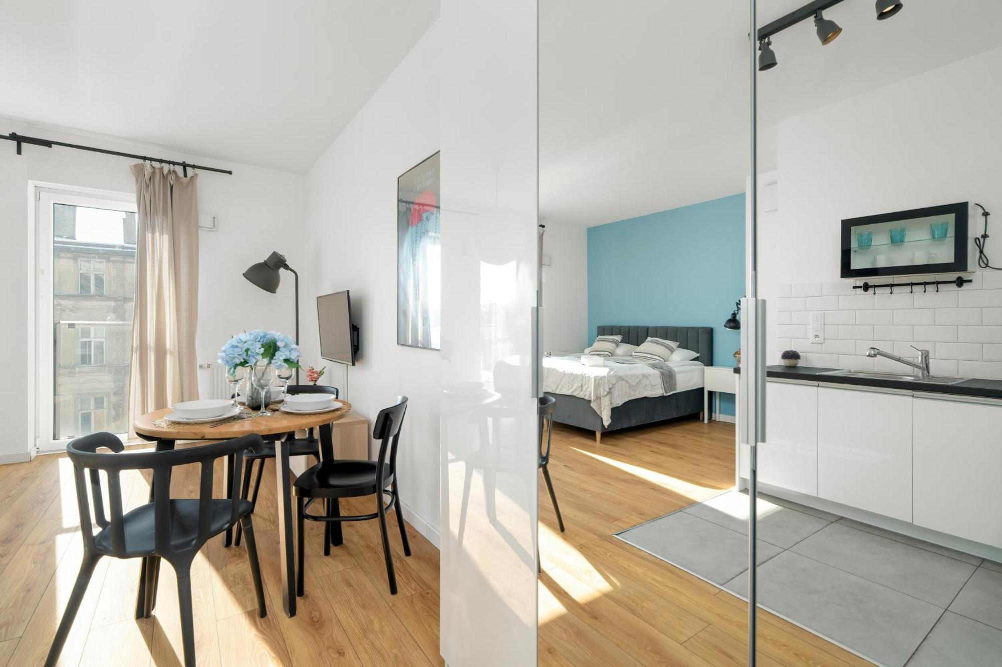 Klimatyczne I Nowoczesne Studio Very Berry W Poznaniu By Noclegi Renters ภายนอก รูปภาพ